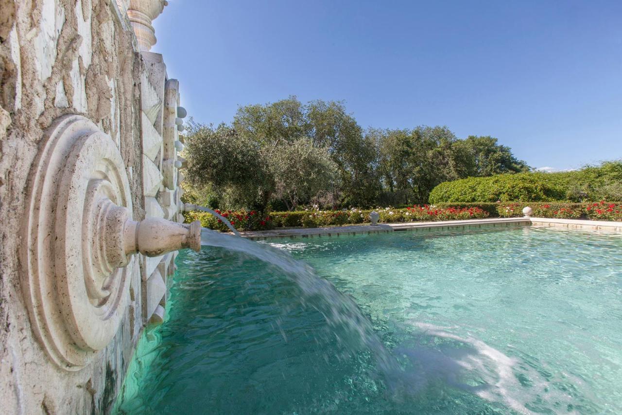 Sovana Hotel & Resort Luaran gambar