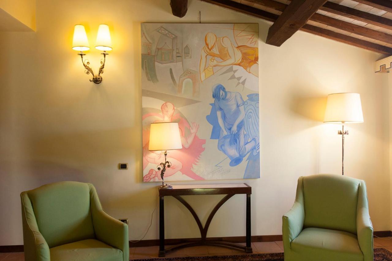 Sovana Hotel & Resort Luaran gambar