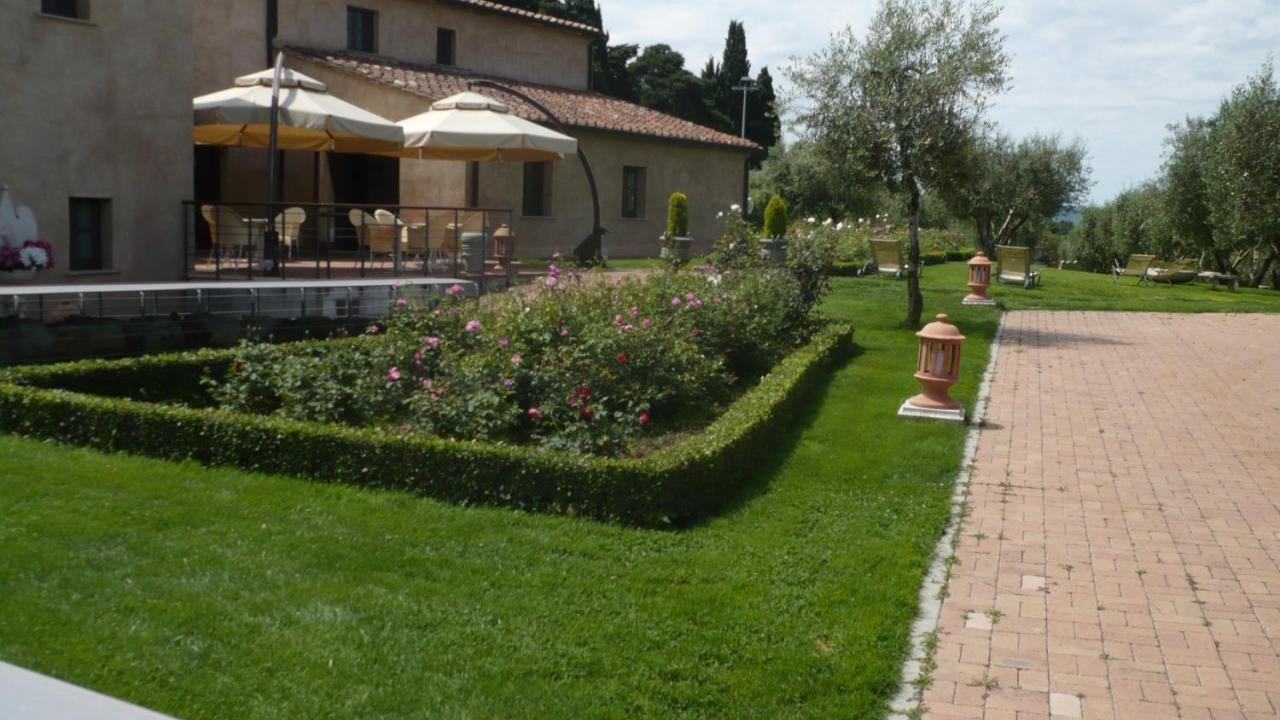 Sovana Hotel & Resort Luaran gambar